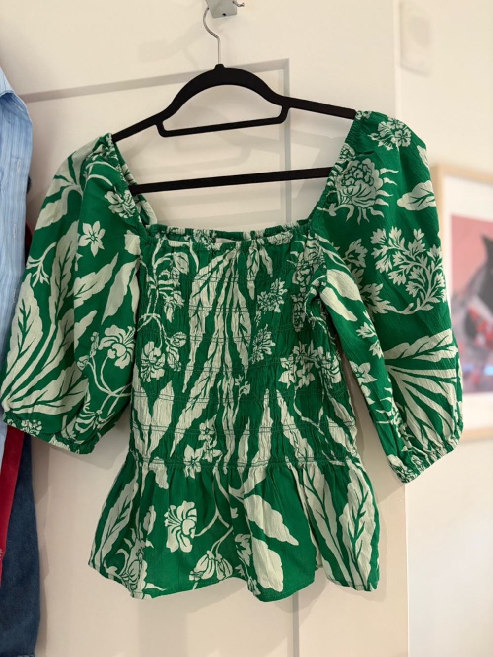 h&m green blouse with puff sleeves size small